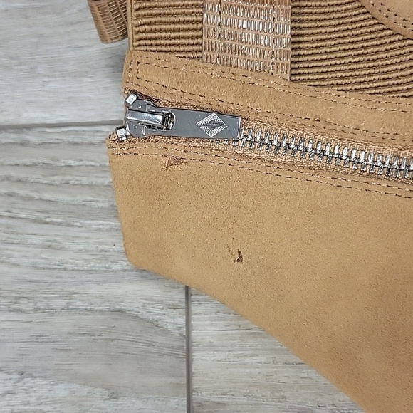 Donald Pliner Size 8 Tinsley 2 Wedge Bootie - Picture 5 of 10